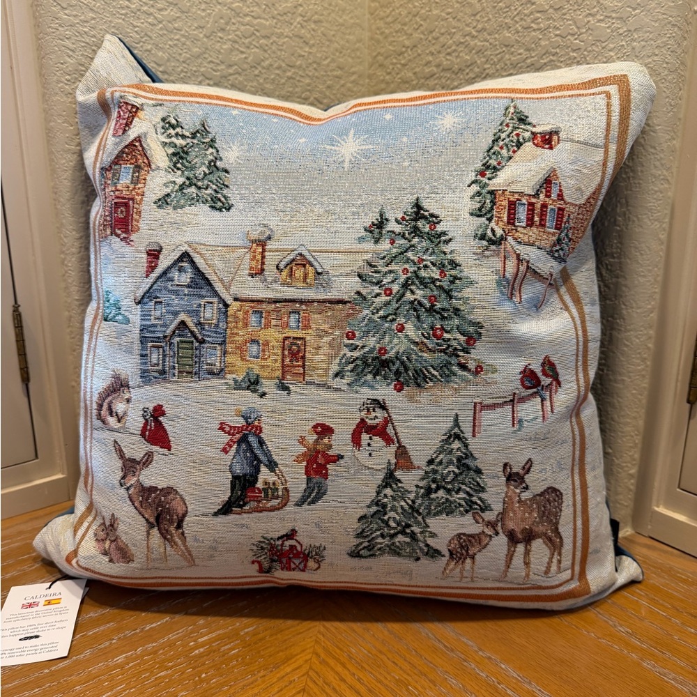 NWT Holiday Village Tapestry Throw Pillow with Winter Scene - Picture 3 of 10
